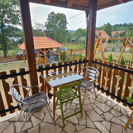 Eko Kuca Zlatiborsko Srce * Zlatibor