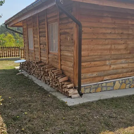 Eko Kuca Zlatiborsko Srce