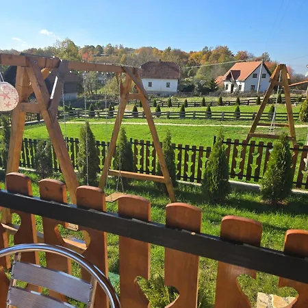 Eko Kuca Zlatiborsko Srce Holiday home *